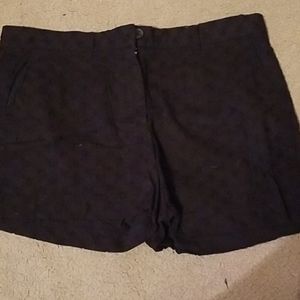 GAP.  Black shorts